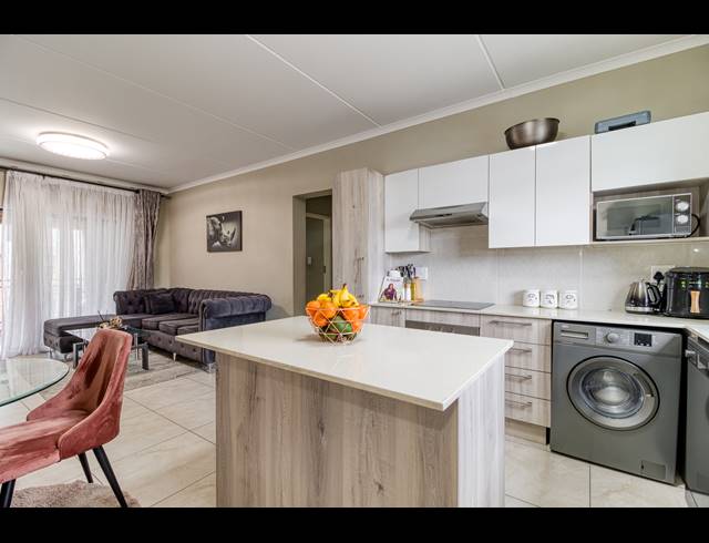 2 BEDROOM APARTMENT RENTED IN NORTH RIDING